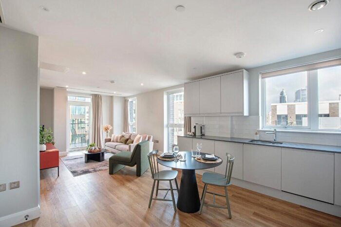 1 Bedroom Apartment To Rent In Moat Street, Wandsworth, London, SW11