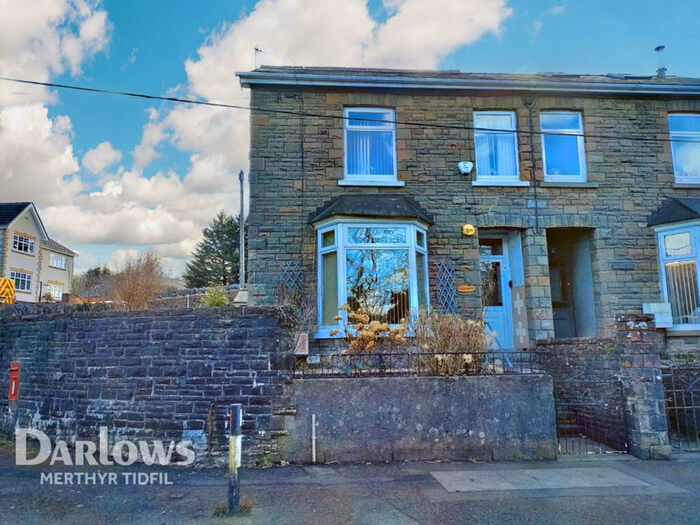 Houses for sale in Treharris, CF46