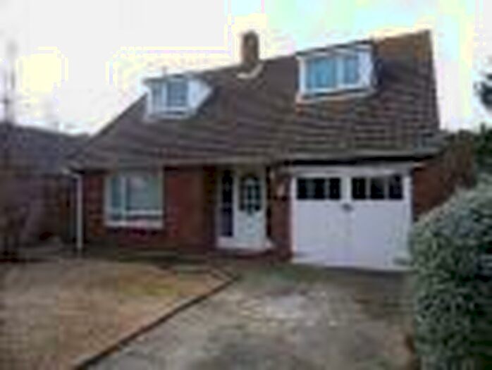 3 Bedroom Bungalow To Rent In Bound Lane, Hayling Island, PO11