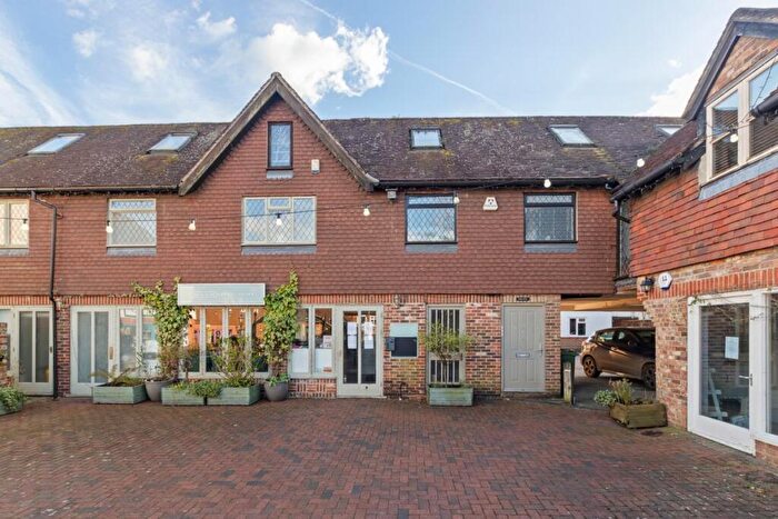 1 Bedroom Flat For Sale In St. Peters Road, Petersfield, GU32