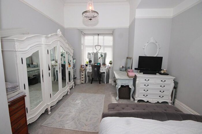 2 Bedroom Apartment For Sale In Waterloo Road, Southport, Merseyside, PR8