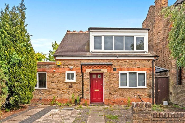 3 Bedroom Property For Sale In Haven Lane, Ealing, W5