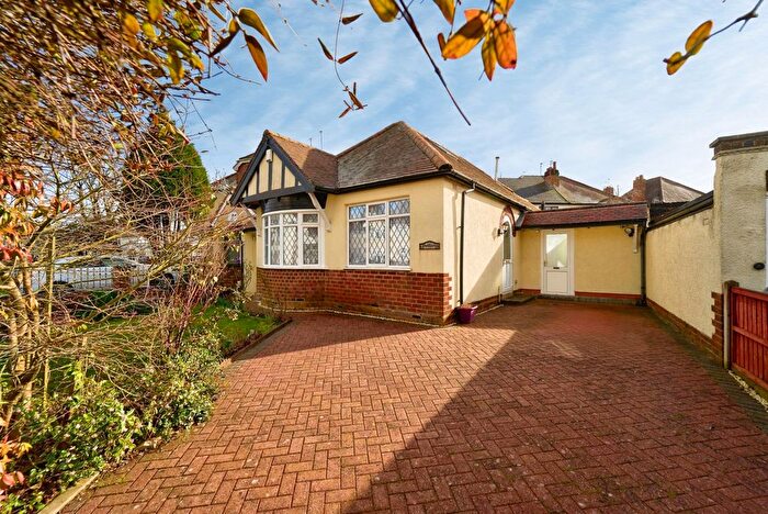 2 Bedroom Bungalow For Sale In Rowan Crescent, Wolverhampton, West Midlands, WV3