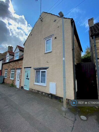 2 Bedroom Terraced House To Rent In Bridge Street, Peterborough, PE6