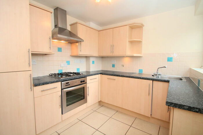 1 Bedroom Flat To Rent In Forsythe Shades, The Avenue, BR3