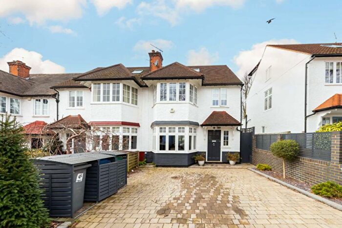4 Bedroom Semi Detached House To Rent In Summerlee Avenue, London, N2