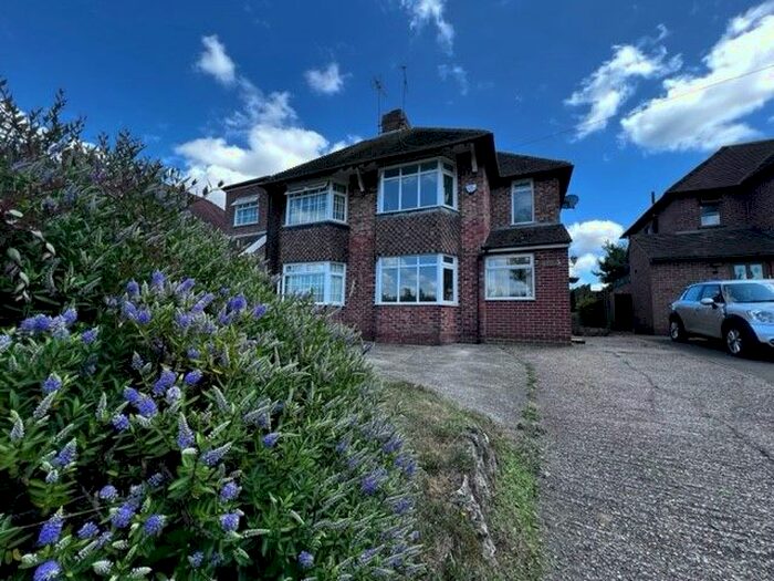 3 Bedroom Property To Rent In Westwell Lane, Ashford, TN26