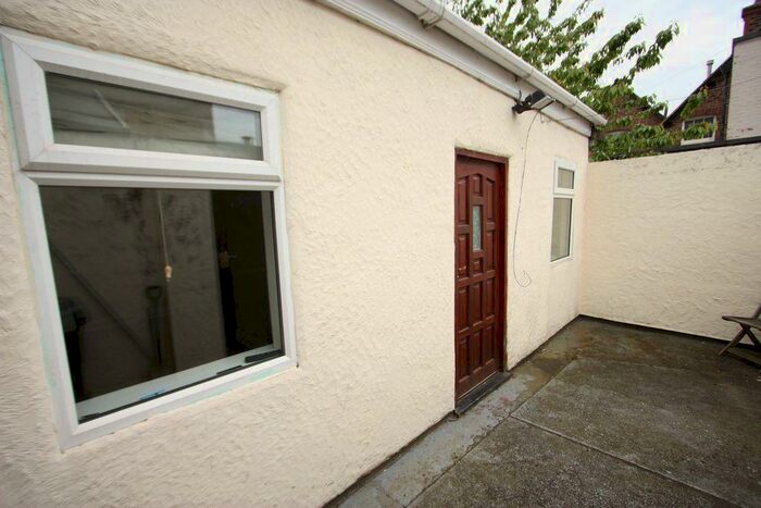 1 Bedroom Flat To Rent In Chester Road, Little Sutton, Ellesmere Port, Cheshire, CH66