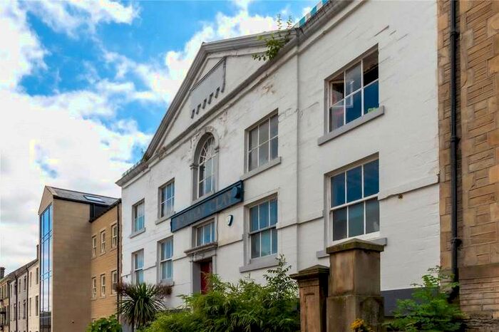 2 Bedroom Apartment To Rent In Bath Street, Huddersfield, HD1