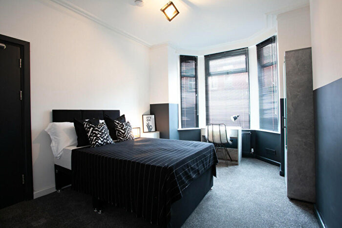 5 Bedroom Terraced House To Rent In Mabfield Road, Fallowfield, Manchester, M14