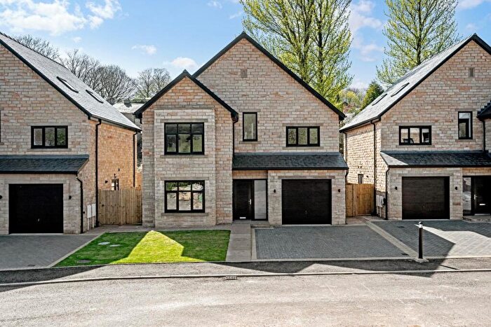 5 Bedroom Detached House For Sale In Victoria Gardens, Waterside, Darwen, BB3