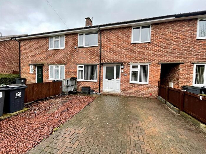 3 Bedroom Terraced House For Sale In Fountains View, Darlington, DL3