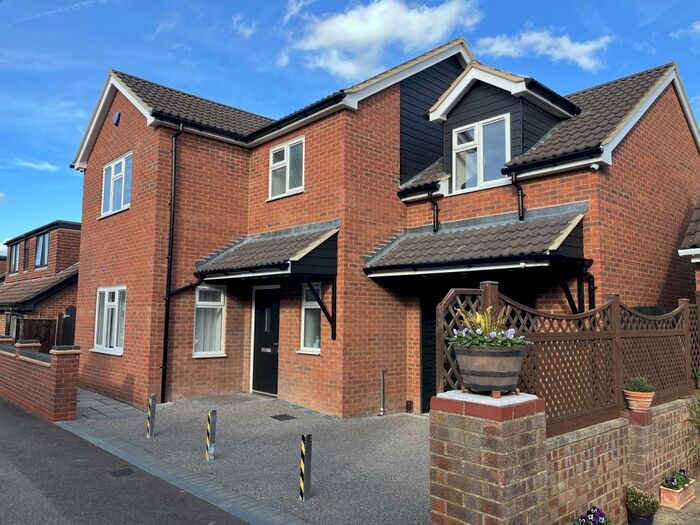 4 Bedroom Detached House To Rent In Albert Place, Houghton Conquest, Bedford, MK45