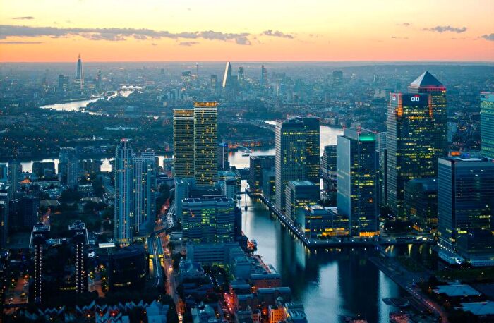 Studio To Rent In Wardian London, Canary Wharf, London, E14