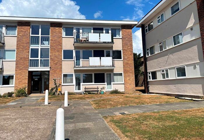 2 Bedroom Flat For Sale In Walmer Seafront, CT14