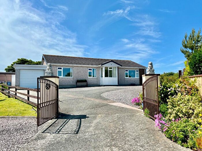 3 Bedroom Detached Bungalow For Sale In Yr Ogof, Holyhead, Anglesey, LL65