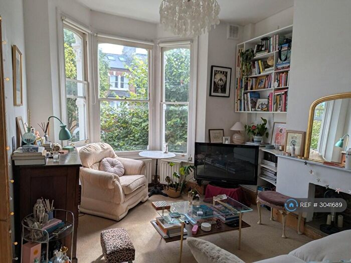 1 Bedroom Flat To Rent In Mercers Road, London, N19