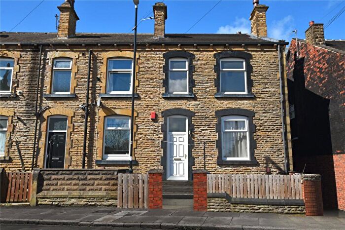 2 Bedroom Terraced House For Sale In Great Northern Street, Morley, Leeds, LS27