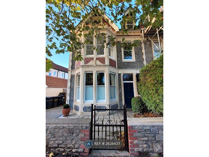 2 Bedroom Flat To Rent In Howard Road, Westbury Park, Bristol, BS6