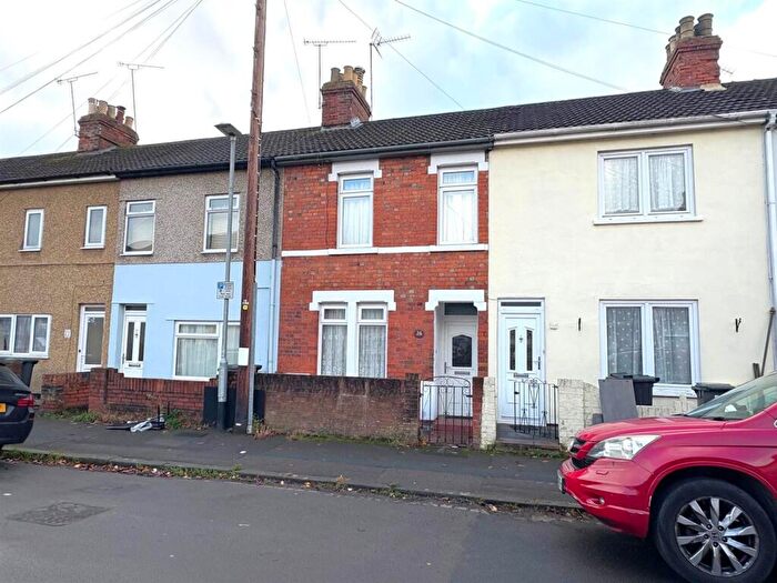 House For Sale In Birch Street, Swindon, SN1