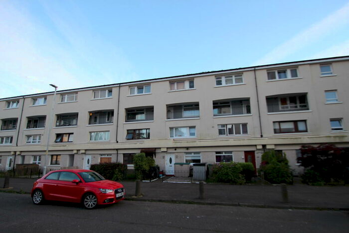 2 Bedroom Maisonette To Rent In Wyndford Road, Maryhill, G20