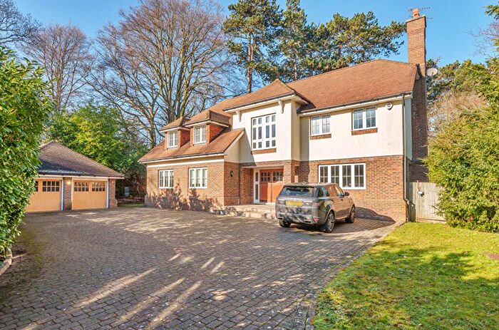 5 Bedroom Detached House For Sale In The Warren, Kingswood, KT20