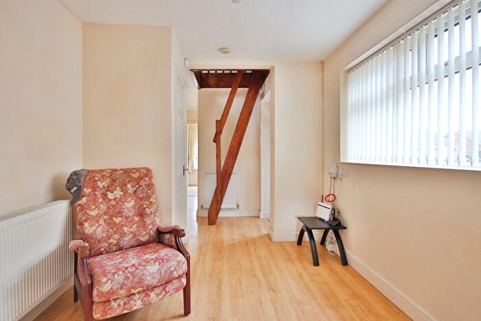 2 Bedroom Semi-Detached Bungalow For Sale In Borrowdale, Hull, HU7