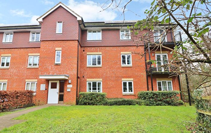 2 Bedroom Flat To Rent In Shafford Meadows, Hedge End, Southampton, SO30