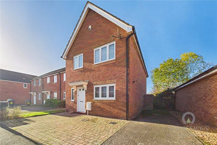 4 Bedroom End Of Terrace House For Sale In Gregory Gardens, Northampton, Northamptonshire, NN3