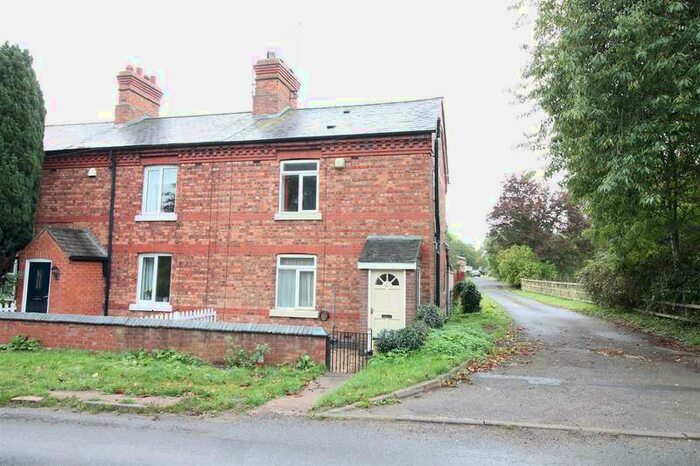 3 Bedroom House For Sale In Three Bridges Road, Long Buckby, Northampton, NN6