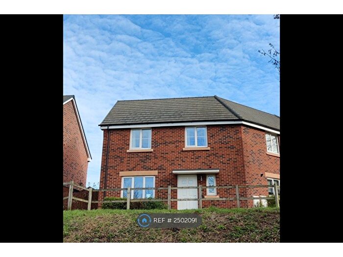 3 Bedroom Semi-Detached House To Rent In Woodend Close, Grays, RM17