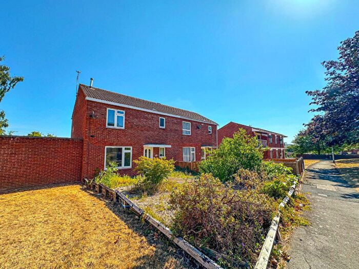 3 Bedroom Semi-Detached House For Sale In Lime Crescent, Taunton, Somerset - No Chain!, TA1