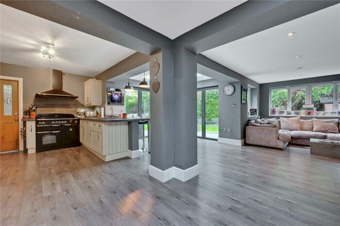 5 Bedroom Detached House To Rent In Wildacres, West Byfleet, Surrey, KT14