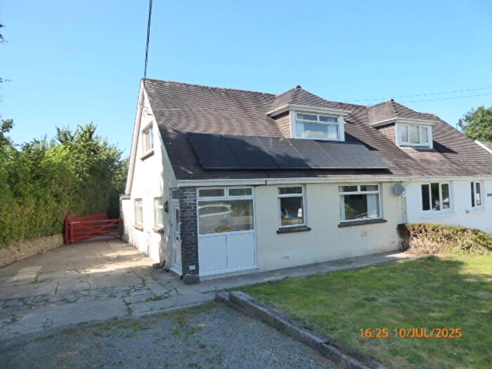 2 Bedroom Semi-Detached House To Rent In Newcastle Emlyn Carmarthenshire, Carmarthenshire, SA38