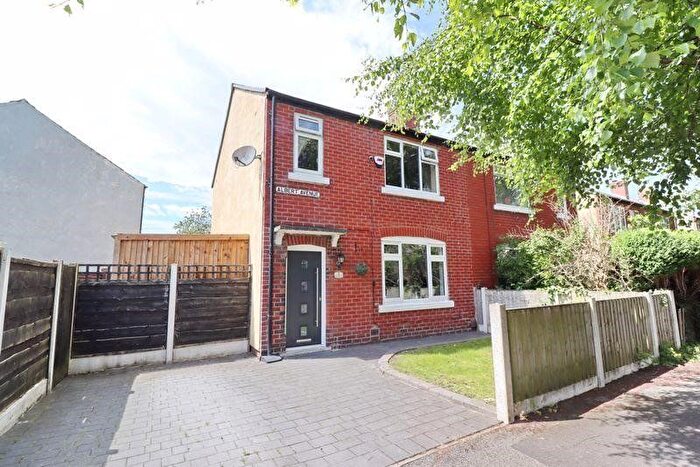 3 Bedroom Semi-Detached House To Rent In Albert Avenue, Worsley, Manchester, Greater Manchester, M28