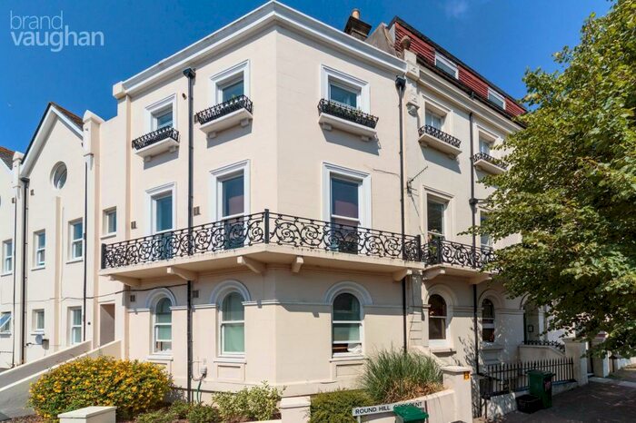 2 Bedroom Flat To Rent In Roundhill Crescent, Brighton, East Sussex, BN2