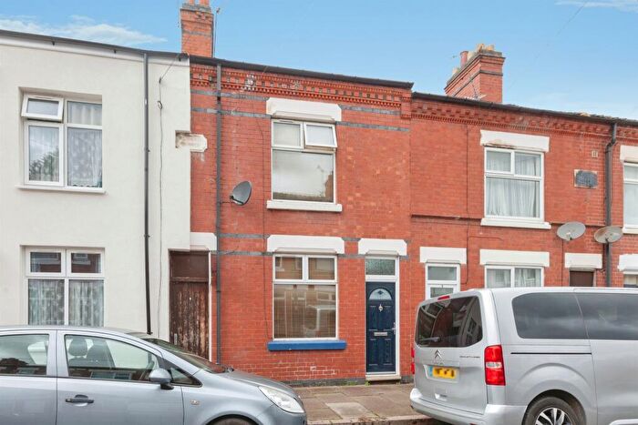 2 Bedroom Terraced House For Sale In Trafford Road, Leicester, LE5