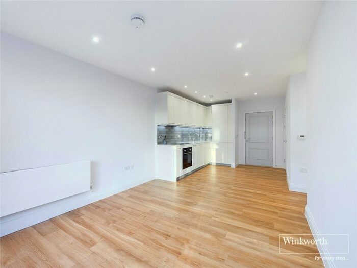 2 Bedroom Flat To Rent In Palmer Street, Discovery House West, Huntley Wharf, Reading, RG1