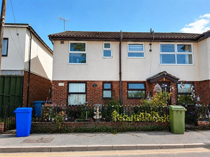 1 Bedroom Flat For Sale In Leysdown Road, Leysdown-On-Sea, Sheerness, ME12