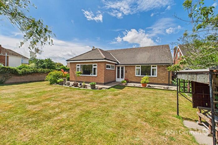 5 Bedroom Detached Bungalow For Sale In Arden Road, Barton-under-Needwood, DE13