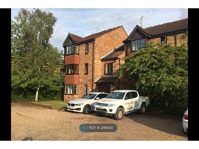 1 Bedroom Flat To Rent In Slough, Slough, SL2