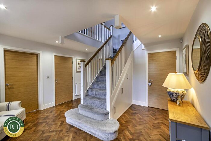 5 Bedroom Detached House For Sale In Burghley Court, Sprotbrough, Doncaster, DN5