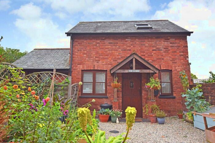 1 Bedroom Detached House To Rent In St James, Exeter, Devon, EX4