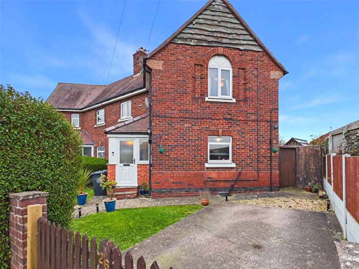 3 Bedroom Semi Detached House For Sale In Hawthorne Avenue, Gloucester, Gloucestershire, GL4