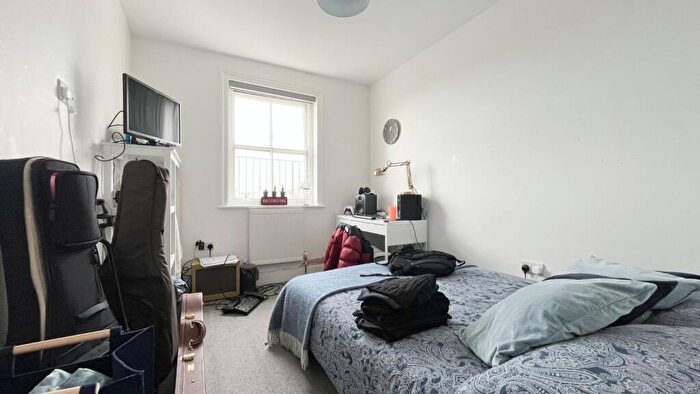 1 Bedroom House Of Multiple Occupation To Rent In Brunsiwck Place, Brighton, East Sussex, BN3