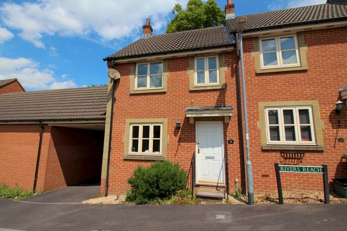 3 Bedroom End Of Terrace House To Rent In Rivers Reach, Frome, BA11