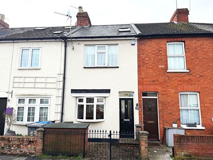 2 Bedroom Terraced House For Sale In Hythe Park Road, Egham, Surrey, TW20