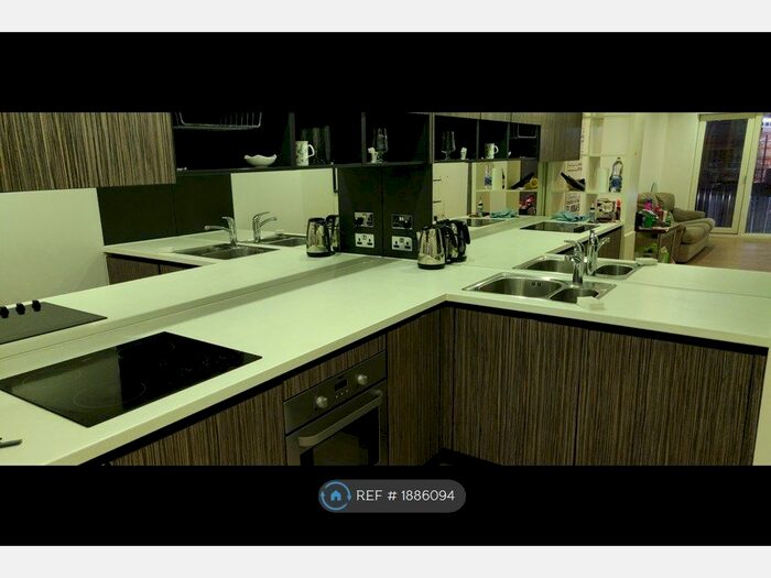 1 Bedroom Flat To Rent In Hester House, London, SE13