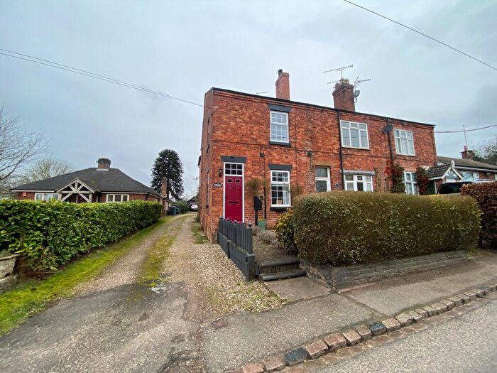 2 Bedroom Cottage For Sale In Doddlespool Cottages, Main Road, Crewe, CW3