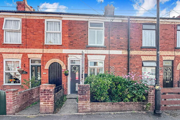 2 Bedroom Terraced House For Sale In Finkle Street, Cottingham, HU16